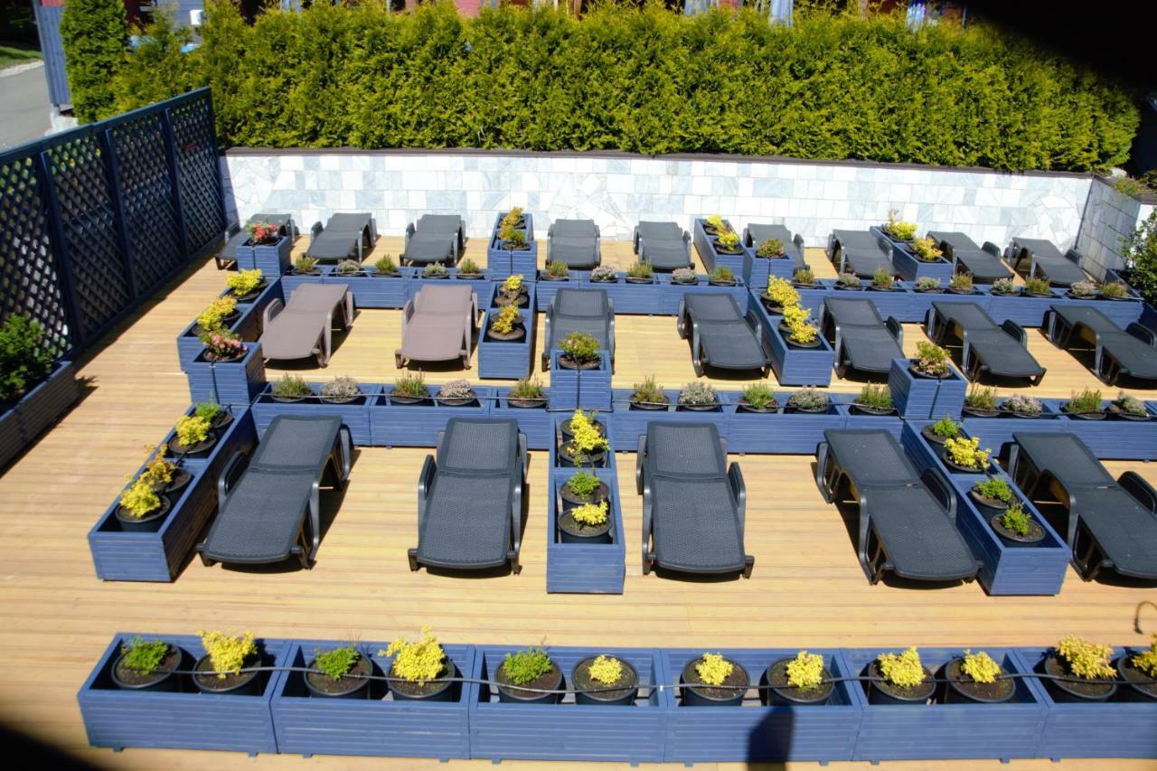 Porto Marine Hotel Jurmala Bagian luar foto